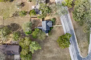 414 E Eblin St, La Grange, TX 78945 - Photo 14