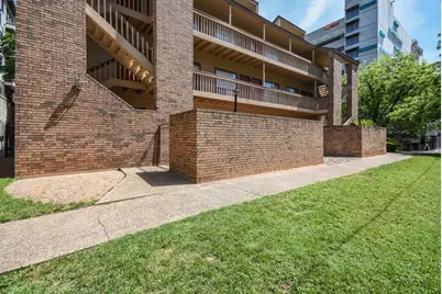 2210 Pearl Street #304, Austin, TX 78705 - Photo 2