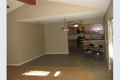 287 Meadowlakes Drive, Meadowlakes, TX 78654 - Photo 10