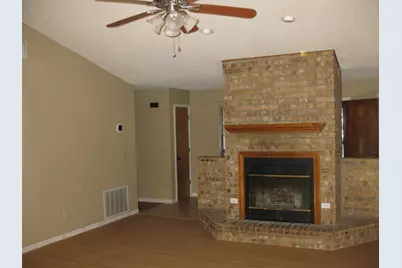 287 Meadowlakes Drive, Meadowlakes, TX 78654 - Photo 8