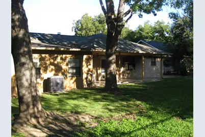 287 Meadowlakes Drive, Meadowlakes, TX 78654 - Photo 18