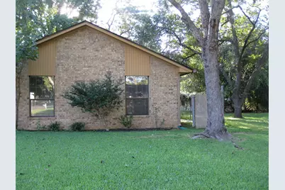 287 Meadowlakes Drive, Meadowlakes, TX 78654 - Photo 4