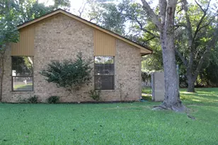 287 Meadowlakes Dr, Meadowlakes, TX 78654 - Photo 4