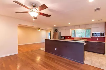 1207 Fieldcrest Drive, Austin, TX 78704 - Photo 4