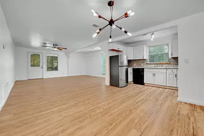 1200 Walnut Avenue, Austin, TX 78702 - Photo 2