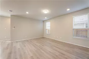 220 Trailside Ln, Bastrop, TX 78602 - Photo 10