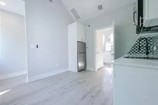 1042 Rosemont St, Austin, TX 78723 - Photo 28