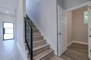 1042 Rosemont St, Austin, TX 78723 - Photo 14