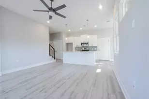 1042 Rosemont St, Austin, TX 78723 - Photo 8