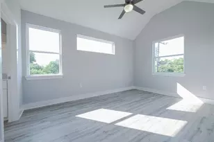 1042 Rosemont St, Austin, TX 78723 - Photo 16