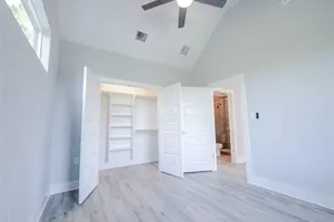 1042 Rosemont St, Austin, TX 78723 - Photo 22