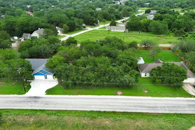 1331 Lovers Lane, Bastrop, TX 78602 - Photo 8