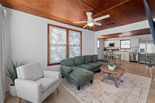 1308 E 12th St, Austin, TX 78702 - Photo 6