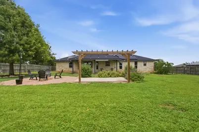 325 Meadow Valley Loop, Jarrell, TX 76537 - Photo 20