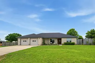 325 Meadow Valley Loop, Jarrell, TX 76537 - Photo 2
