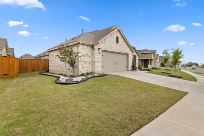 330 Bay Breeze Drive, Kyle, TX 78640 - Photo 4