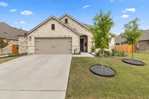 330 Bay Breeze Dr, Kyle, TX 78640 - Photo 2