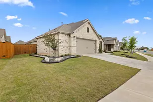 330 Bay Breeze Dr, Kyle, TX 78640 - Photo 4