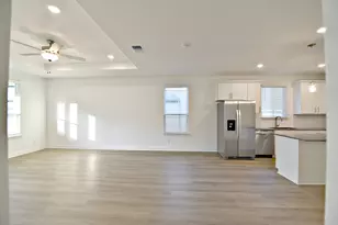 517 Scooter St, Georgetown, TX 78626 - Photo 10