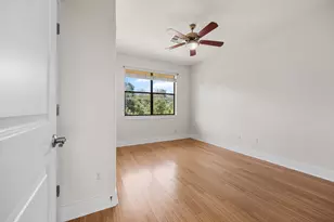 13420 Lyndhurst St, Austin, TX 78729 - Photo 12