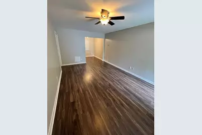 6302 Chesterfield Avenue, Austin, TX 78752 - Photo 4