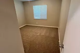 6302 Chesterfield Ave, Austin, TX 78752 - Photo 14