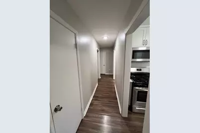 6302 Chesterfield Avenue, Austin, TX 78752 - Photo 10