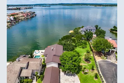 106 Bunny Run Lane, Horseshoe Bay, TX 78657 - Photo 2