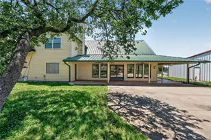 203 Oxbow Trail, Marble Falls, TX 78654 - Photo 4