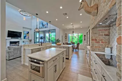 10 Monarch Oaks Lane, The Hills, TX 78738 - Photo 12