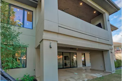 10 Monarch Oaks Lane, The Hills, TX 78738 - Photo 36