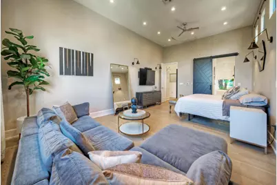 10 Monarch Oaks Lane, The Hills, TX 78738 - Photo 22