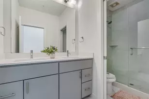 2002 E 7th St, Austin, TX 78702 - Photo 14
