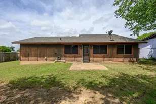 4714 Lambs Ln, Austin, TX 78744 - Photo 22