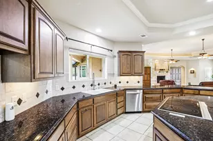 101 Flint Rock Trail, Spicewood, TX 78669 - Photo 6