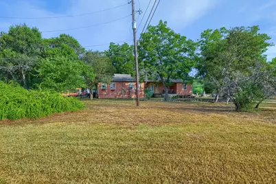 201 Hofheinz Street, San Marcos, TX 78666 - Photo 8