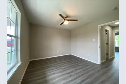 504 Debra Drive, Taylor, TX 76574 - Photo 24