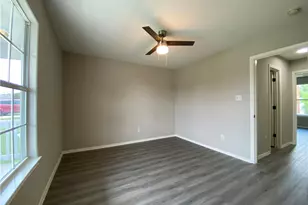 504 Debra Dr, Taylor, TX 76574 - Photo 24