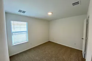 727 Gladiola Loop, Kyle, TX 78640 - Photo 12