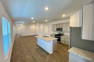 727 Gladiola Loop, Kyle, TX 78640 - Photo 6