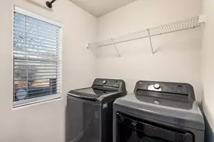 2905 Saville Loop, Austin, TX 78741 - Photo 20