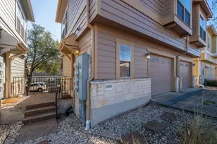 2905 Saville Loop, Austin, TX 78741 - Photo 4