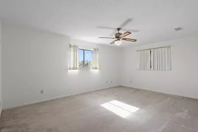 914 Victoria Street, Taylor, TX 76574 - Photo 16
