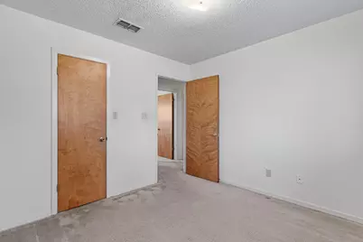 914 Victoria Street, Taylor, TX 76574 - Photo 24