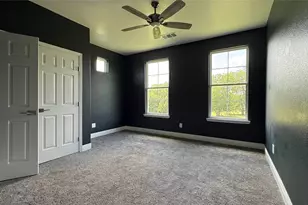 128 Gloria Blvd, Smithville, TX 78957 - Photo 26