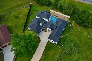 128 Gloria Blvd, Smithville, TX 78957 - Photo 34