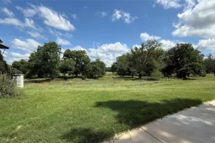 128 Gloria Blvd, Smithville, TX 78957 - Photo 32