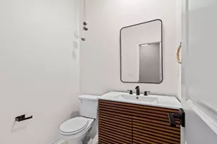 300 Eagle Lake Dr, Hutto, TX 78634 - Photo 32