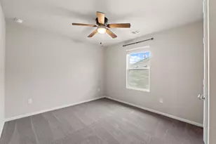 300 Eagle Lake Dr, Hutto, TX 78634 - Photo 30