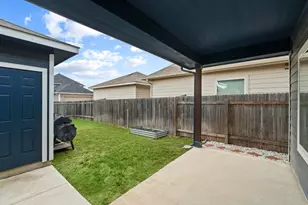 300 Eagle Lake Dr, Hutto, TX 78634 - Photo 34